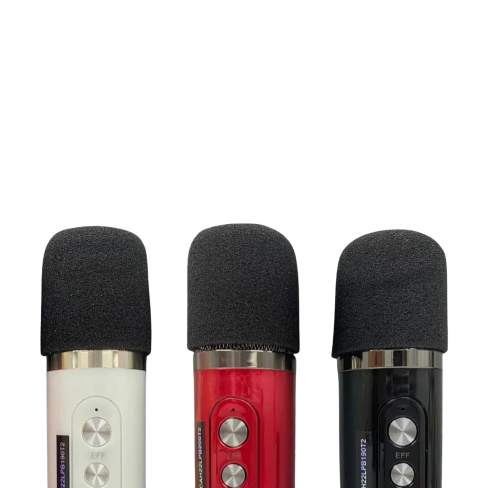 三支不同顏色的麥克風，適合直播使用。